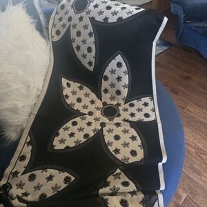 Black and White Clover Scarf